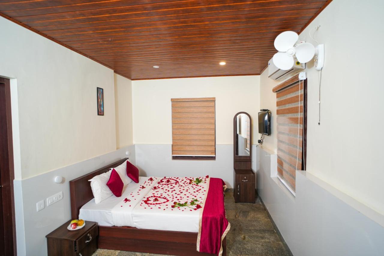 Clay Resort By Bestinn Leisure - Wayanad Padinjarathara Buitenkant foto