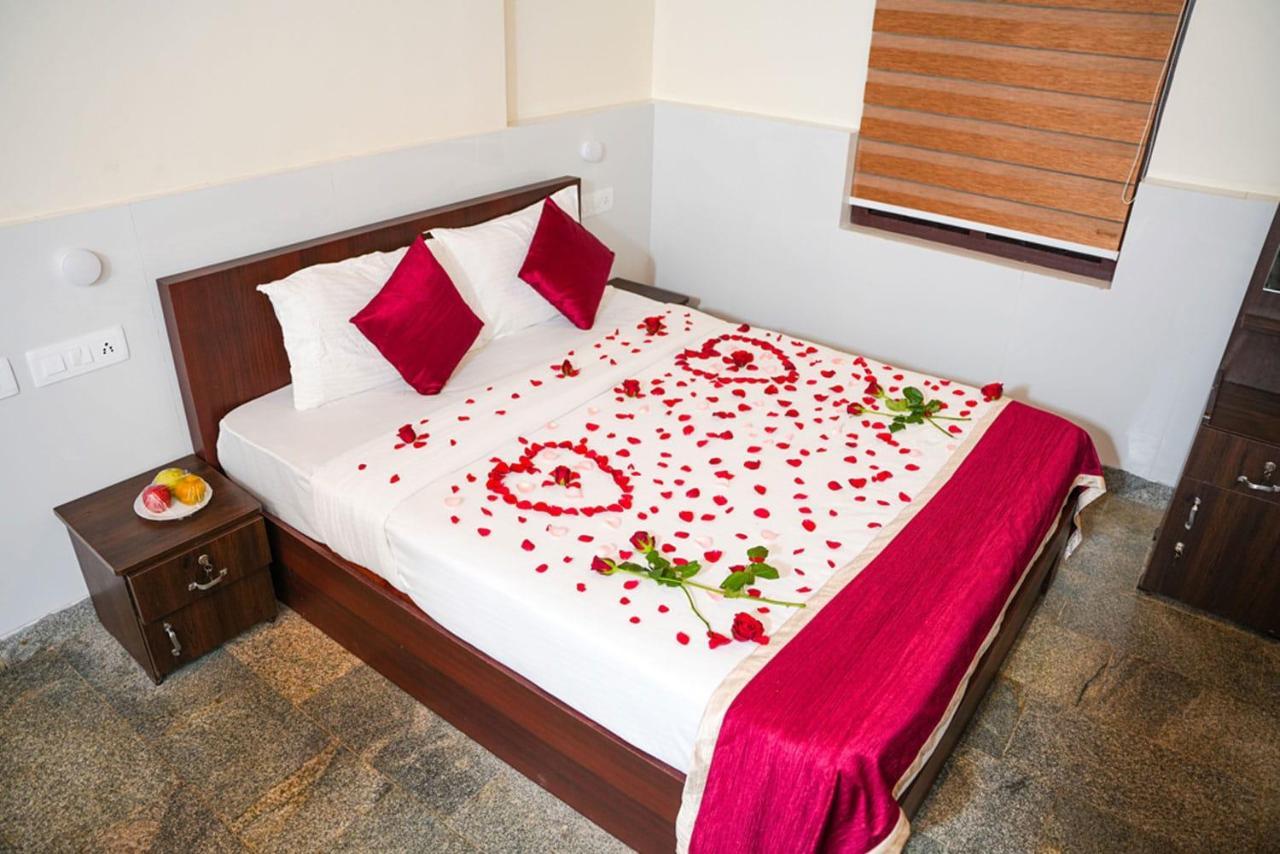Clay Resort By Bestinn Leisure - Wayanad Padinjarathara Buitenkant foto