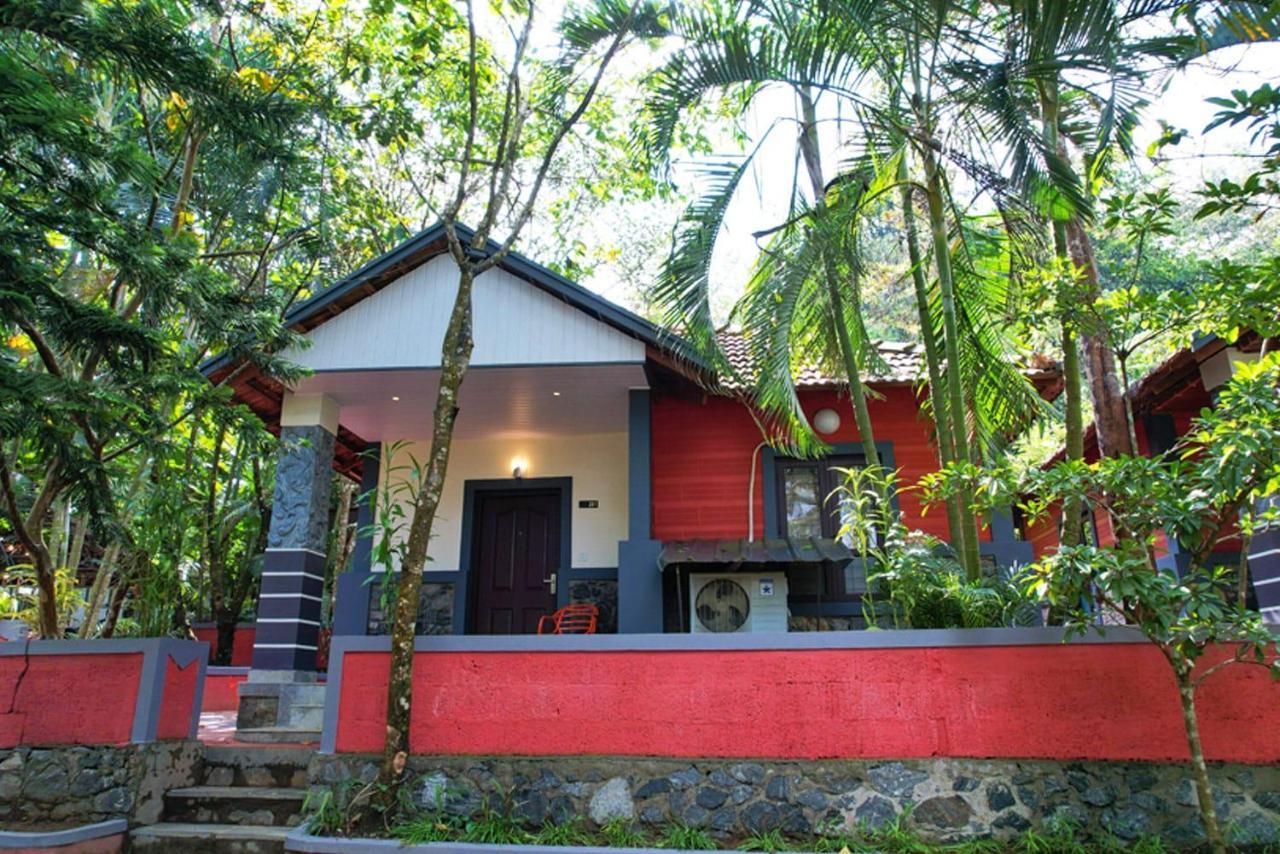 Clay Resort By Bestinn Leisure - Wayanad Padinjarathara Buitenkant foto